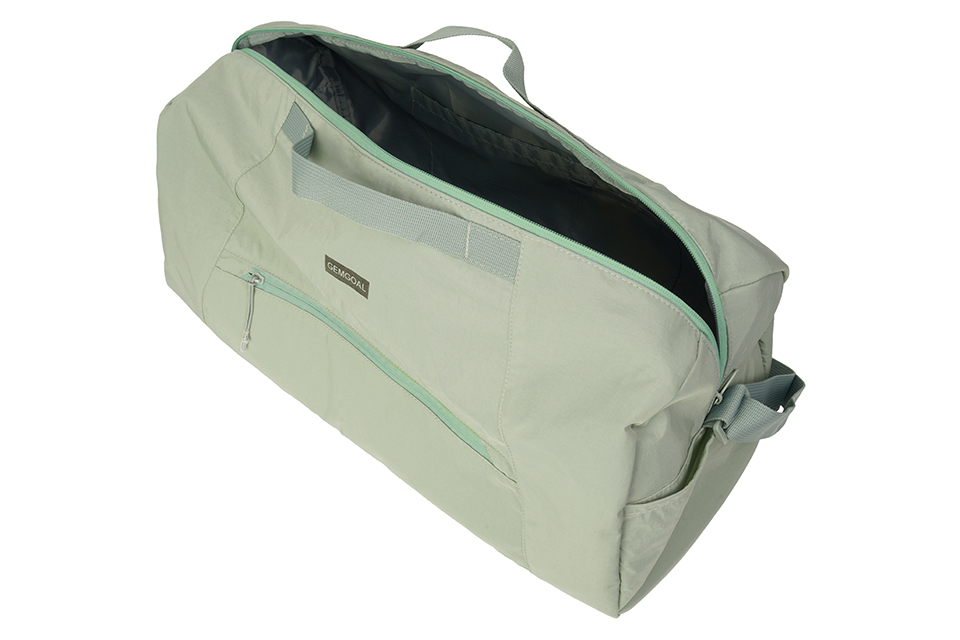 Youth Sports Bag, Sports Bag,Yoga Bag,Duffle Middium Size, Light Weight Gym Bag, GYM, Easy, Beach, Personalized, Tote